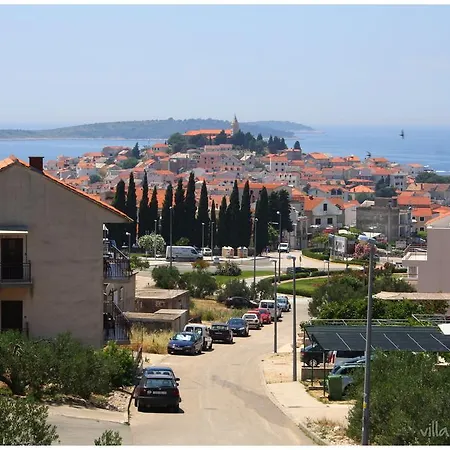 Apartamento Silvija Primošten