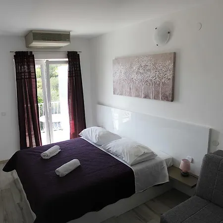 Apartment Silvija Primošten